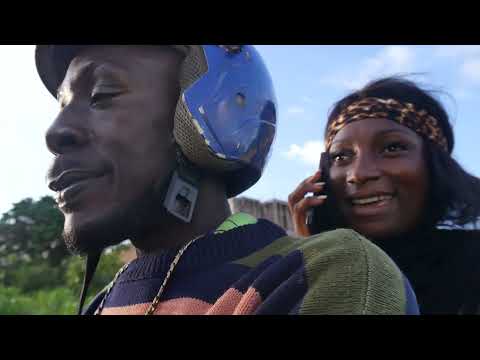 BEAU  GOSSE LE MOTOMAN - LES COPINES HYPOCRITES