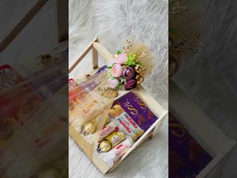 Chocolate hamper 💕 insta@ajvaschocolatess #love #hampers #wedding #chocolategift #chocolate ate