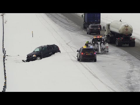 Heavy snow and multiple accidents and pile up, Saint Cloud, MN 1/15/2020