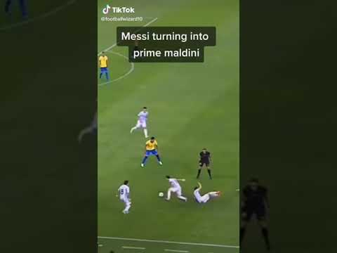 Messi turns into Prime Maldini in Copa America final 🏆🇦🇷 #shorts #euro2020 #ronaldo #messi #zlata