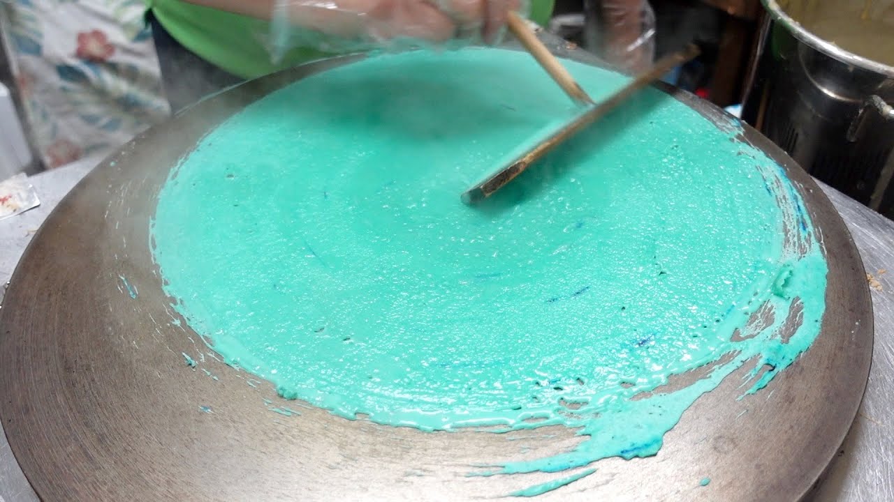 こんなクレープ見たことある？【大阪で見つけた関西万博すぎる行列クレープ屋さん】