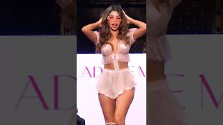 #swimming #swimsuit #beachwear #tiktok #trending #swimwear #bikini #weak