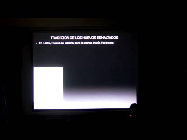 Vídeo relacionado con Faberge Huevo Joyero estilo caja de oro de 24 quilates huevo ruso de 5 quilates hecho a mano con leones de coronación 200 auricular con diamante