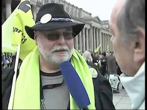 19 02 2011 Großkundgebung der Grünen im Stuttgarter Schloßpl 2