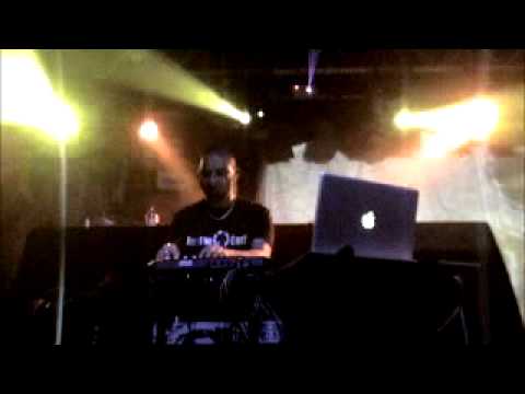 "Ohm" Feat  Shahid Abbas Khan   Engine EarZ Experiment LIVE@Dub Politics, O2 Academy, Oxford Dec 09 