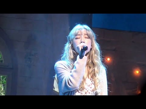 Taeyeon - Love Me Like You Do @ The Agit Concert 2015