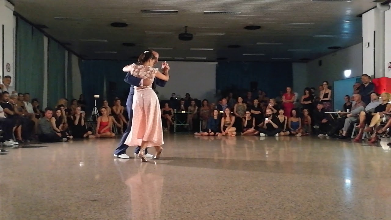 Video thumbnail for Pablo Inza y Sofia Saborido 02 - TANGO - Charamusca - Juan D'arienzo