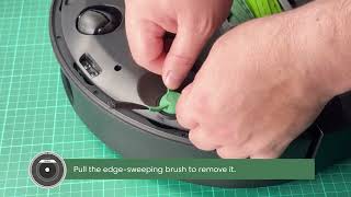  Roomba® Max 700 Series Vac | How to Clean the Edge