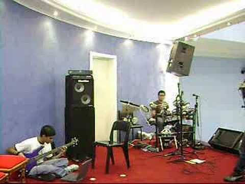 i believe in you (stryper cover) - anjos da luz video thumbnail