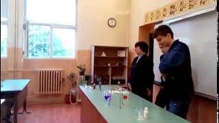 Демонстрация по химия в 54. СУ
