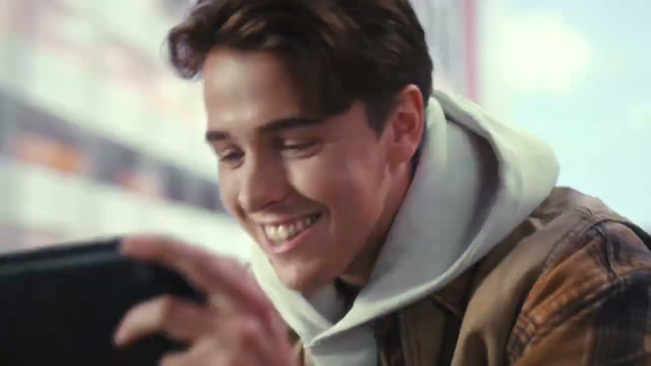 Ігрова консоль MSI Claw A1M-2 512GB (9S7-1T4111-235) video preview