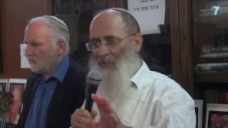 להישבר זה לא בלקסיקון שלנו. חיזוק אחיזתנו בארץ הוא התשובה לטרור | הרב שרקי קם מהשבעה על בנו הי"ד