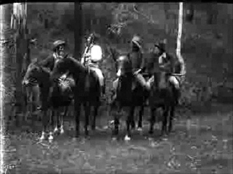 wat was the very first movie ever made? | Yahoo Answers