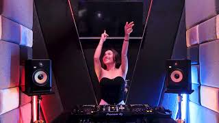 Download lagu DJ BABY CHIA | BREAKBEAT BABY DON'T GO VIRAL TIKTOK| FULL BASS 2025 mp3