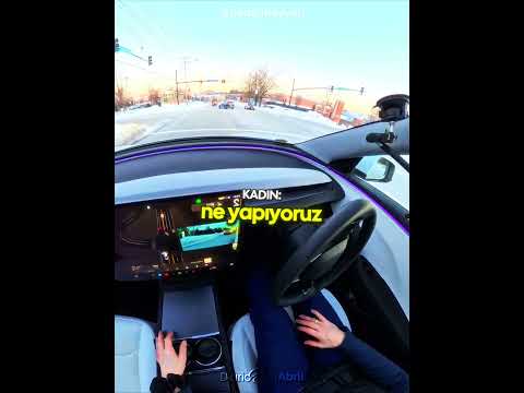 Tesla Sireni Duydu, Kadın Şok Oldu! 😳🚨