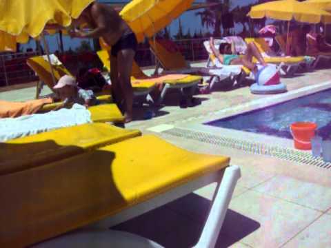 fotbal la piscina patrick tirdea