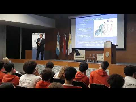 Dr. Alejandro Lanari