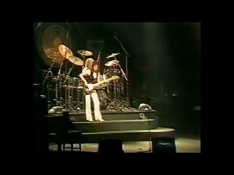 Queen - Death On Two Legs (Dedicated To..) (Live At The Earls Court: 06/06/1977)