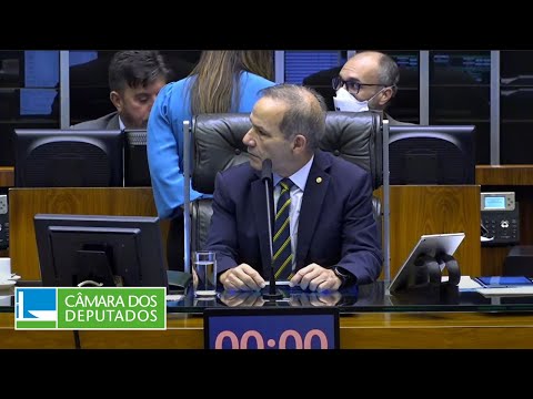Plenário aprova projeto que cria o Dia Nacional de Luta pelo Parto Humanizado - 12/05/2022