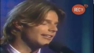 Ricky Martin | A Medio Vivir (1996)