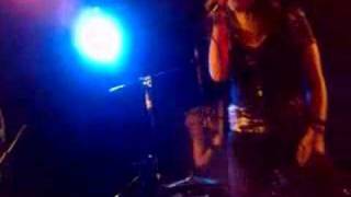 The Donnas Girl Talk - Live