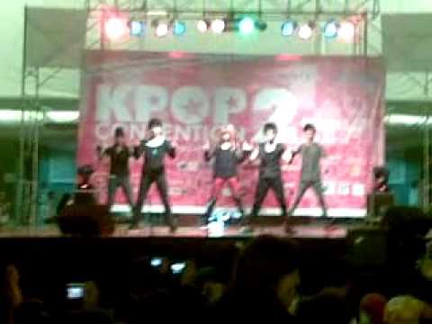 Element Shine at Kpop con 2 (fancam) 12112010