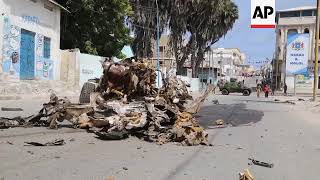 Somalia - At least nine killed in bombing and gun attack in Somalia capital / Several dead after att