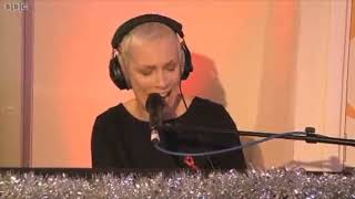 Annie Lennox - A Whiter Shade Of Pale (Live on Simon Mayo Drivetime)