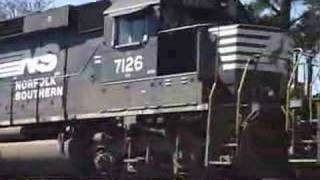 preview picture of video 'Norfolk Southern Local Freight at Duluth, GA'