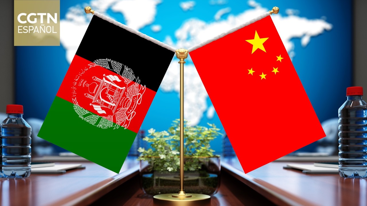 Canciller chino pide resolver problemas entre Afganistán y Pakistán mediante diálogo y consulta