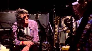 Ronnie Wood and Slash on Michael Jackson