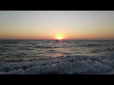 Sunset on the Sea in 4К 60fps. Беги, Беги от дочери Морей...Beware, beware the Daughter of the Sea.