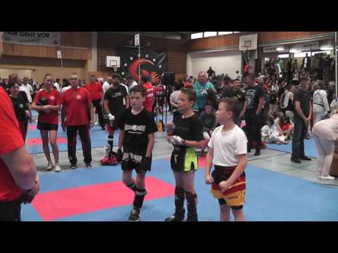 2017-06-17 Tyler Felde Siegerehrung im Kicklight -40Kg IDM der WKU - Sugambrer Fightclub