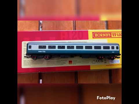 Hornby TT120 Mk2f Tourist standard open coach,TT4017.