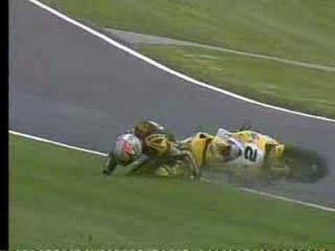 Leon Camier brutális esése