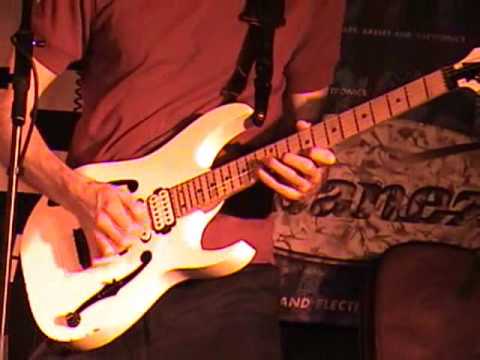 Paul Gilbert - Scarified