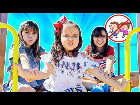 Jéssica Aprende novas Regras de conduta Para Crianças no parquinho - and Rules of Conduct