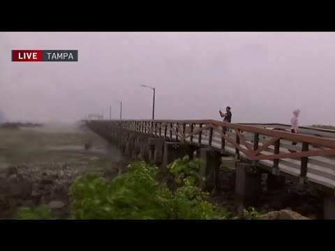 Strong Winds as Hurricane Ian Makes Landfall