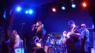 Nicki Bluhm & The Gramblers - Queen Of The Rodeo