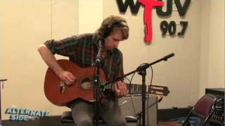 Chairlift - "Earwig Town" (Live at WFUV)