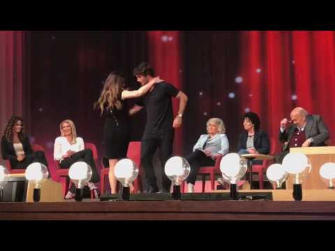 Stefano De Martino e Alba Parietti - Clip