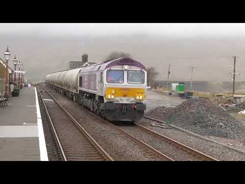 66734 4z01 Carlisle Yard - Clitheroe Castle Cement, Sun. 12th March 2023