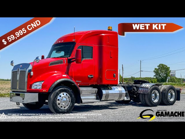 2015 KENWORTH T880 HIGHWAY / SLEEPER TRUCK / TRACTOR in Heavy Trucks in Oshawa / Durham Region