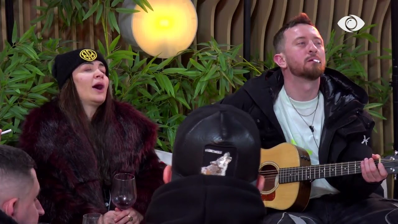 “Vajzën që e donte e nominoi sonte…”/ Rozana i këndon Valbonës dhe Laertit, banori nis të kërcejë