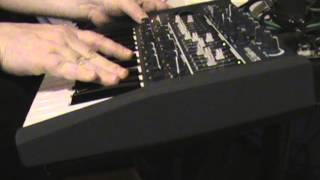 Video thumbnail for MiniBrute + Metallik Resonator  #1 by yusynthman