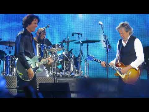 Golden Slumbers / Carry That Weight / The End - Paul McCartney (São Paulo 2024 2nd night)