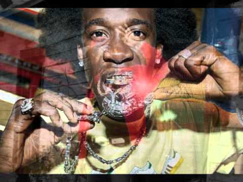 Munga Ft. Chi Ching Ching - Nuh Wear Gal Fashion {Type R Riddim} May 2011 {Good Good Prod}