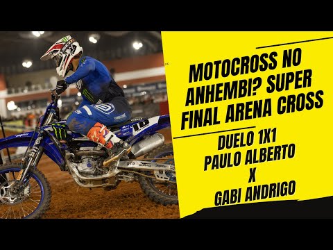Super Final do Arena Cross em SP Duelo 1x1 entre os pilotos Paulo Alberto e Gabi Andrigo no Anhembi
