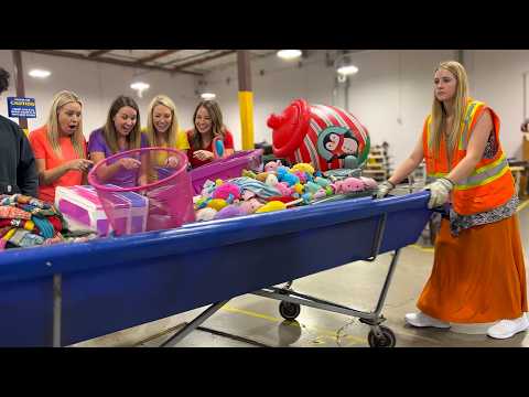 I Found A GIANT Inflatable At The Goodwill Bins! 😱 Does it Actually Work?