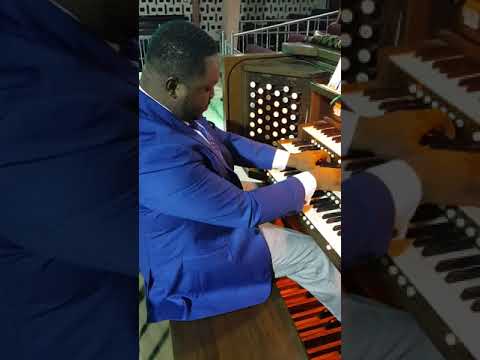 Mhb 386 played by Samuel kwofie